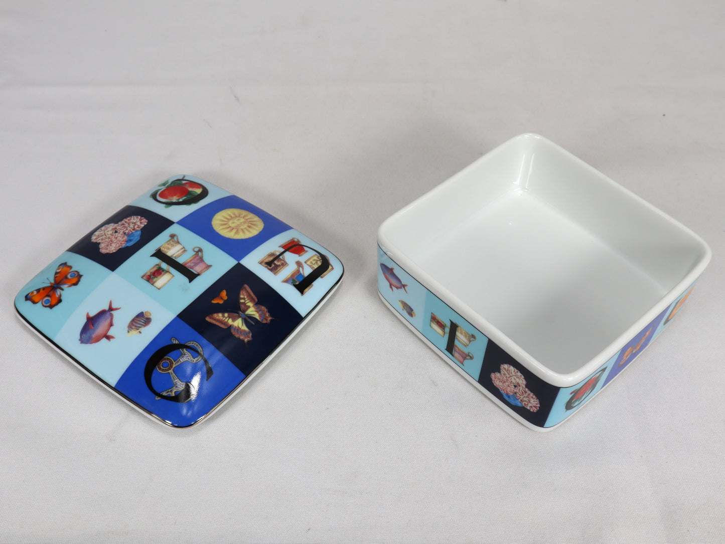 Gucci porcelain trinket box with lid